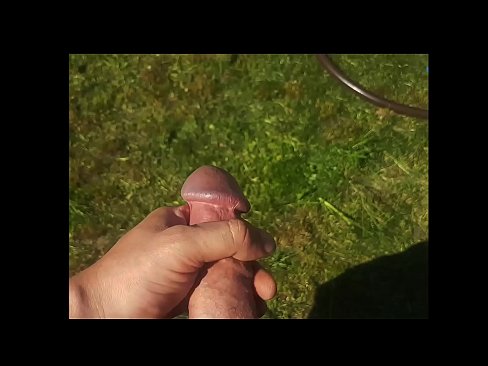 ❤️ A guapa quente recibe o seu coño rosa fodido e corre cun chorro nun xardín de verán ️ Vídeo anal a nós gl.yespornpics-com.ru ❤